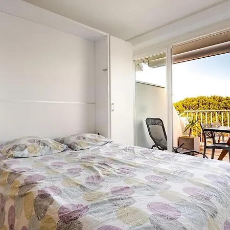 Le Belle Vue アパート *